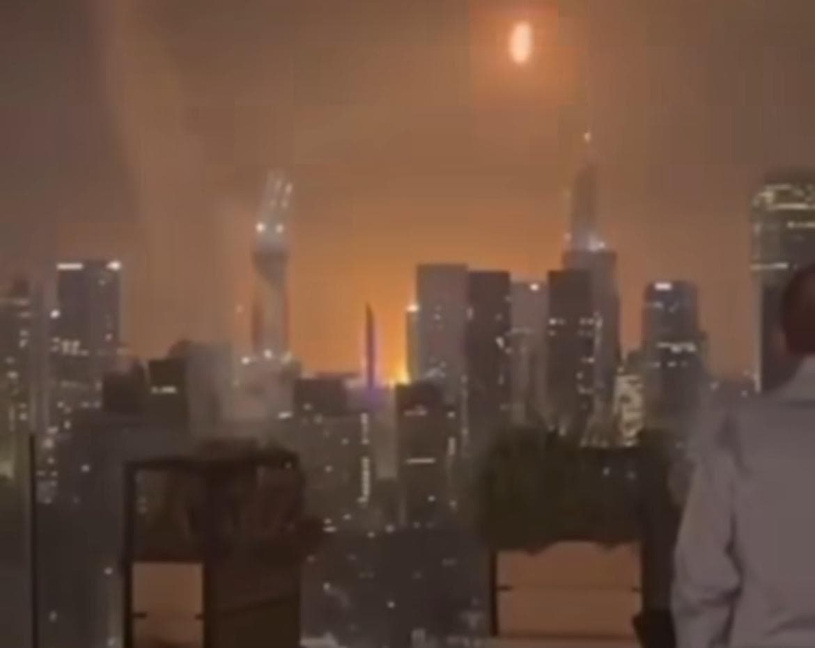 Iran luncurkan rentetan rudal ke Israel setelah serangan.jpg