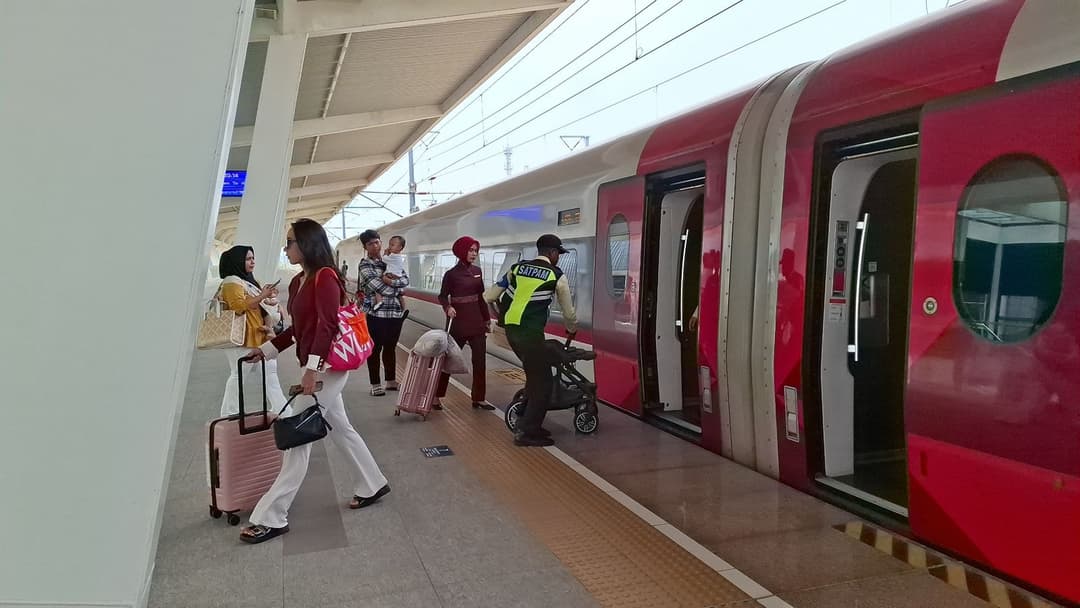 Whoosh-Berikan-Harga-Tiket-Rp75-Ribu-Untuk-Rute-Pendek